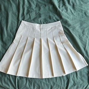 TALL SIZE Sunday Best (Aritzia) Pleated Skirt in Cream